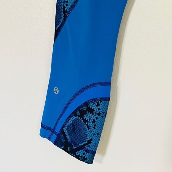 Lululemon Inspire Crop II Mesh Mini Ziggy Snake Sapphire Blue Pipe Leggings 4 - Picture 6 of 13